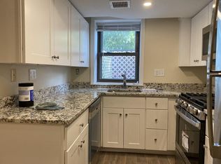 92 White Street Pl #B, Boston, MA 02128