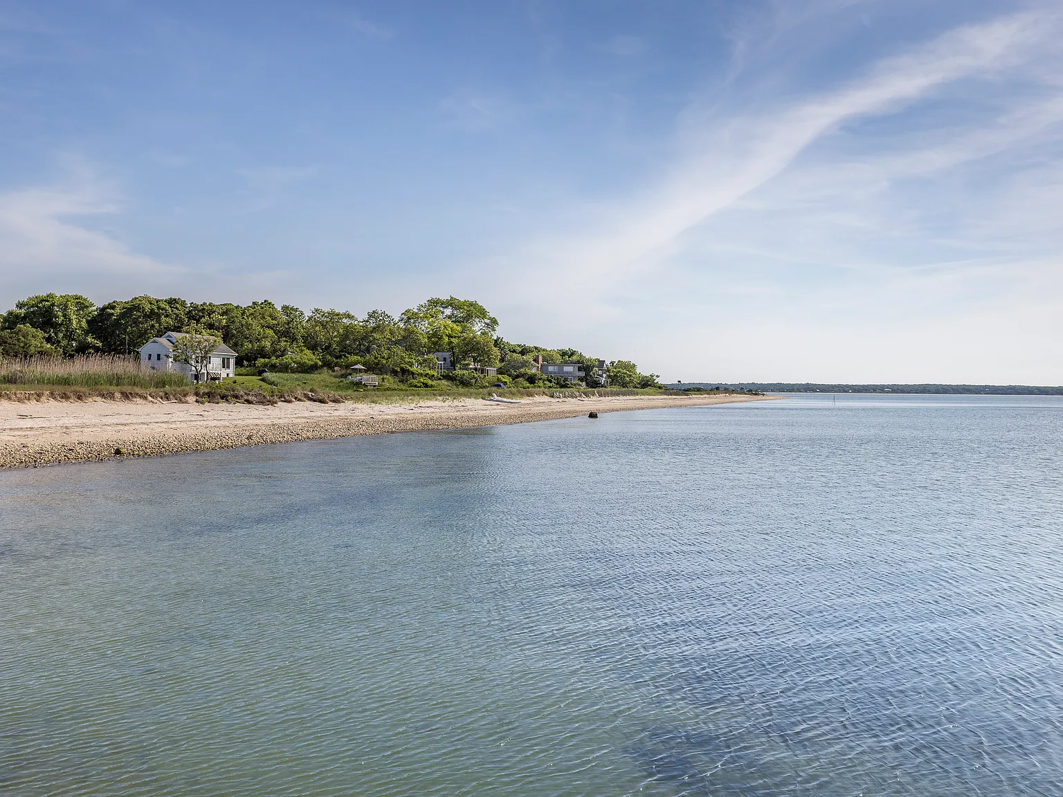 Spectacular Bayfront with Magnificent Sunsets — Photo 1