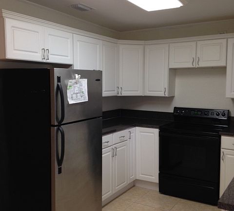 5th image of 6100 SW 37th Ct
