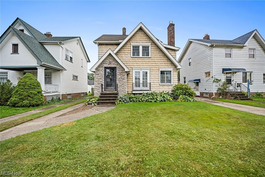 2301 Ralph Ave photo 1