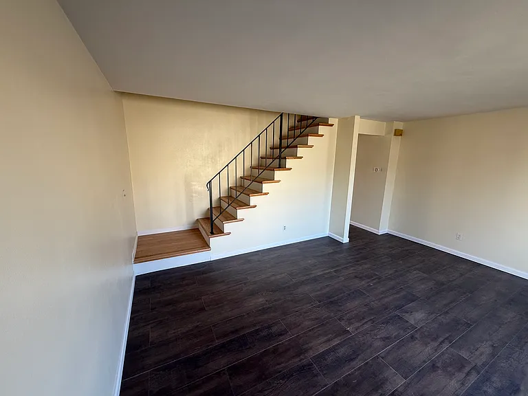 947 Belle Valley Dr — Photo 5