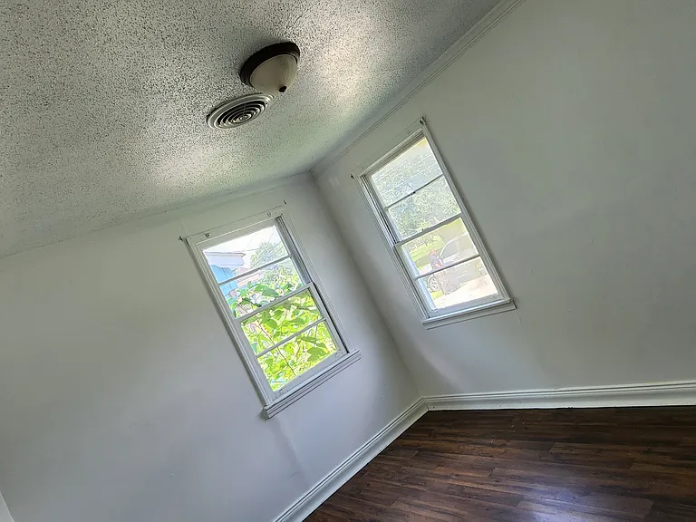 3547 Mission Dr — Photo 9