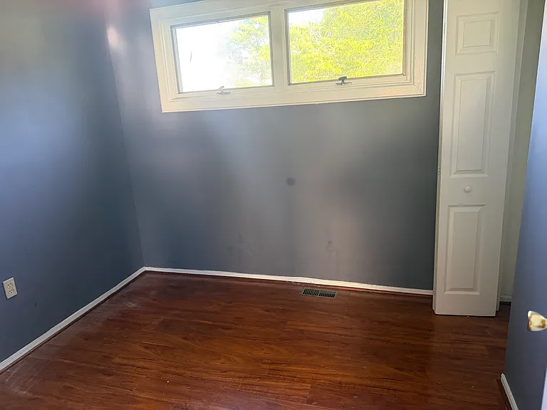 102 Allgate Ct — Photo 5