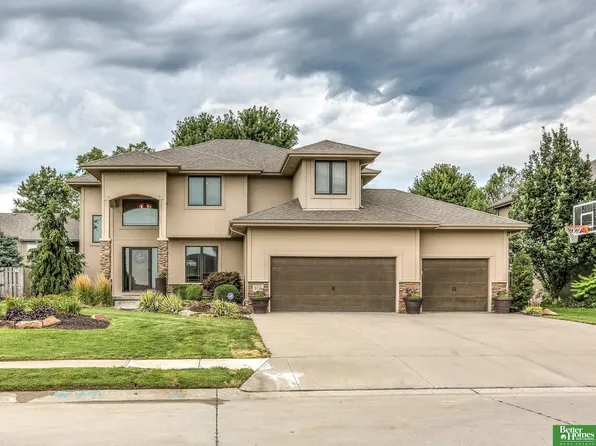 2116 S 192nd Ave, Omaha, NE 68130