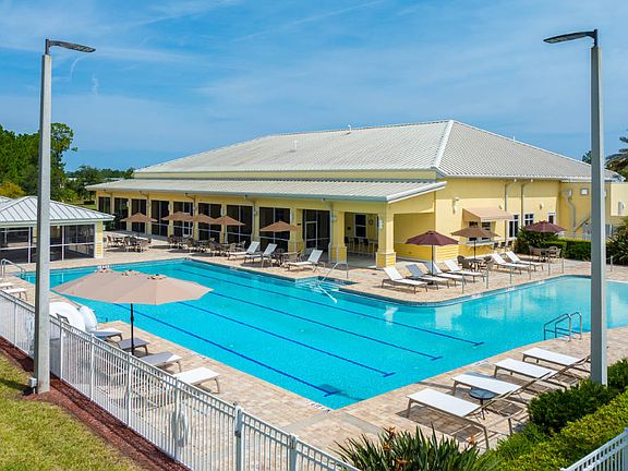 Clubhouse Pool