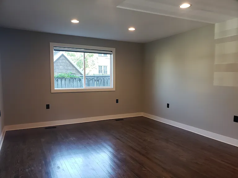 207 Highland Ave — Photo 11