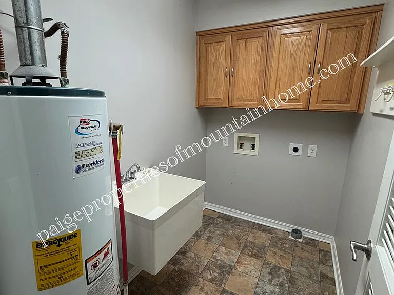 204 South St — Photo 26
