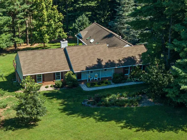 6 Deer Haven Ln, White Hall, MD 21161