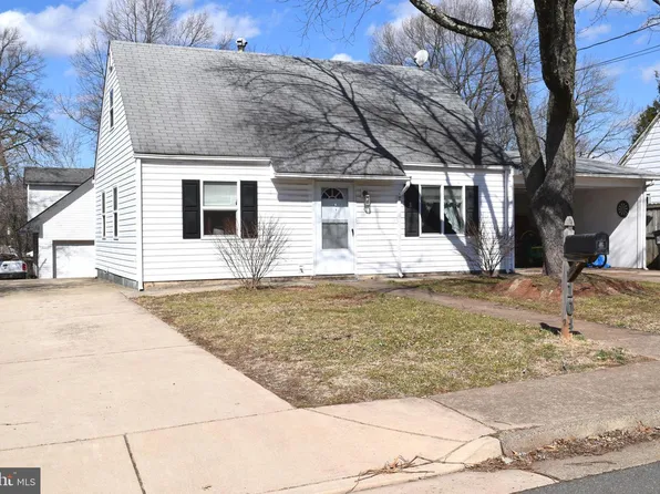 104 Travis St, Manassas Park, VA 20111