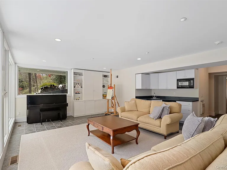 17 Fox Run Rd — Photo 28