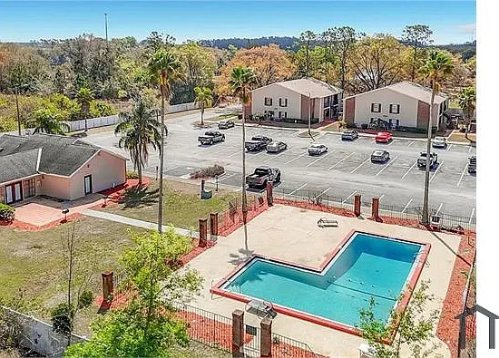 2 bed, 800 sqft, $1,800 — Photo 3