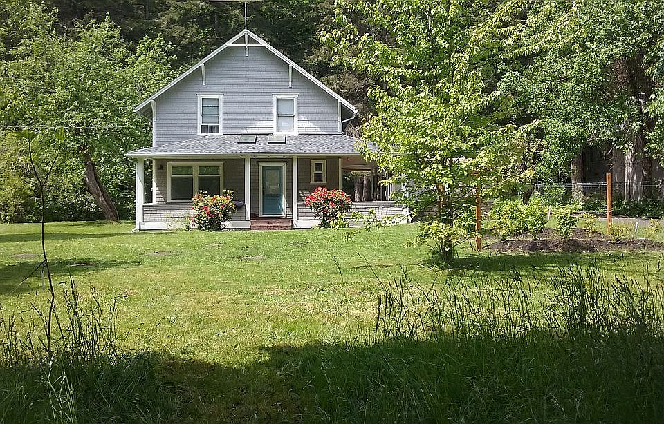 1st image of 107 Marion Ave N
