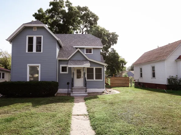 614 Cedar St, Boone, IA 50036