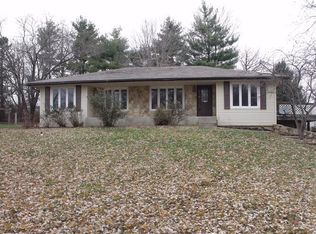 4600 Columbian Rd, Wamego, KS 66547