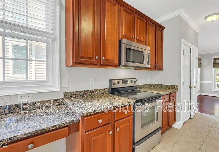 109 Old Savannah Dr — Photo 9