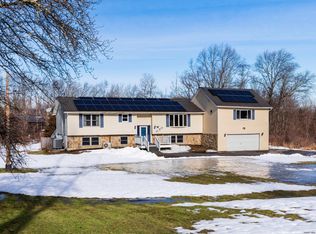 11 Polyana Pl, Kerhonkson, NY 12446