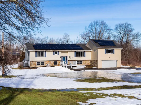 11 Polyana Place, Kerhonkson, NY 12446