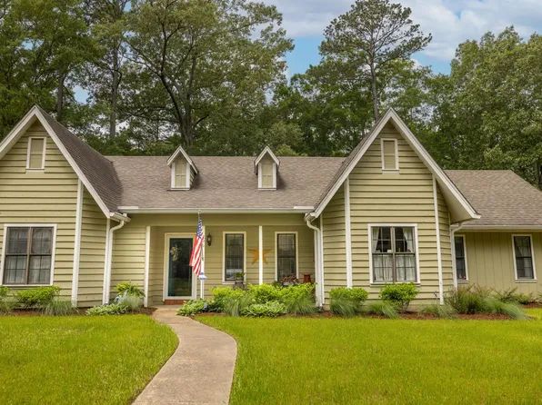 296 Cedar Dr, Columbus, MS 39705