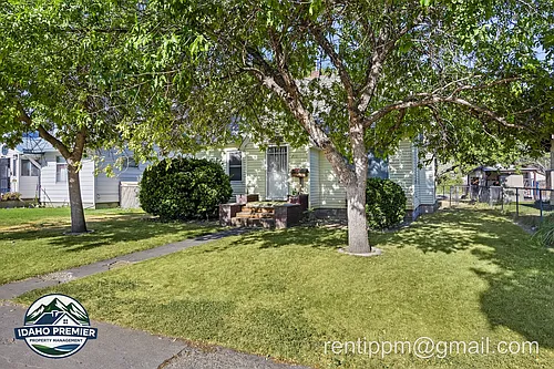 211 Walnut St Photo 1