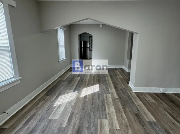 1525 Fremont St, South Bend, IN 46628