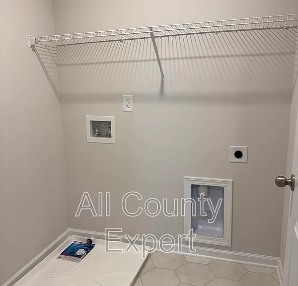273 Bloomfield Cir — Photo 27