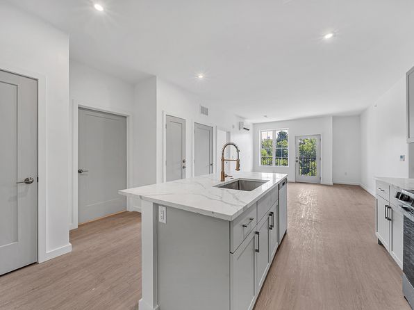 339 Boston Post Rd #1104