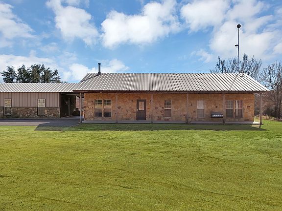 2nd image of 151 Roble Ct