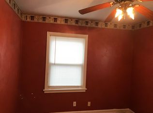 1409 Loretta St, Pekin, IL 61554