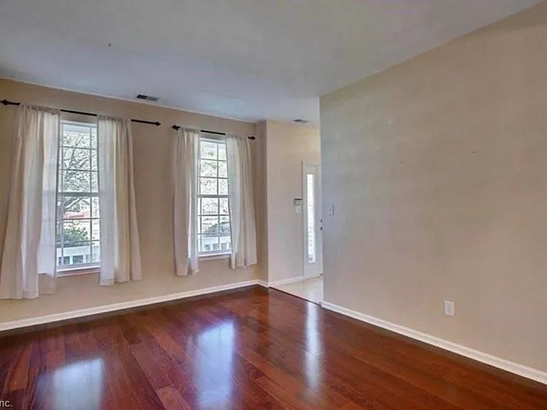 141 Baker Farm Dr — Photo 36
