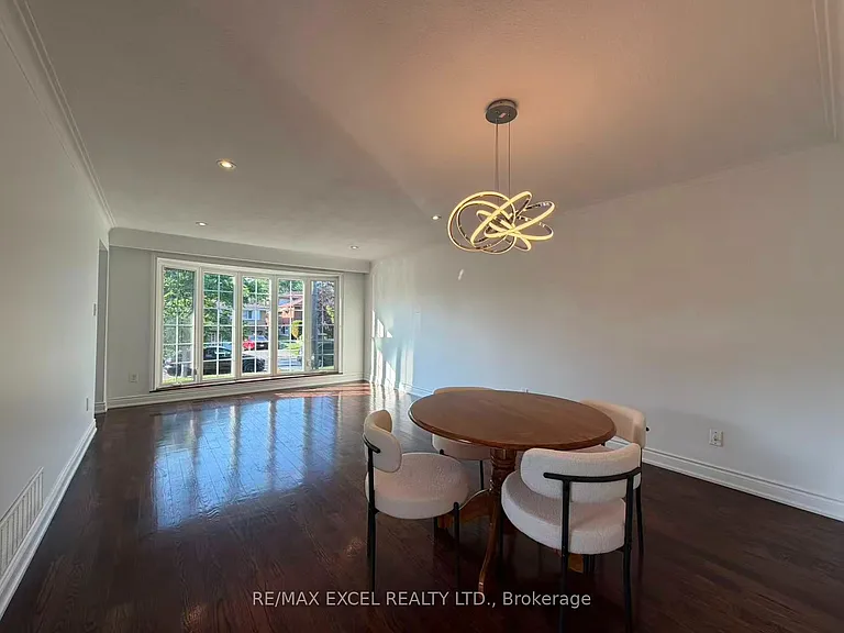 83 Marilake Dr #MAIN FLOOR — Photo 9