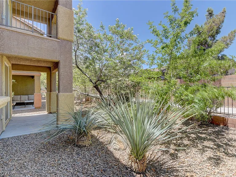 8732 Salvestrin Point Ave — Photo 15