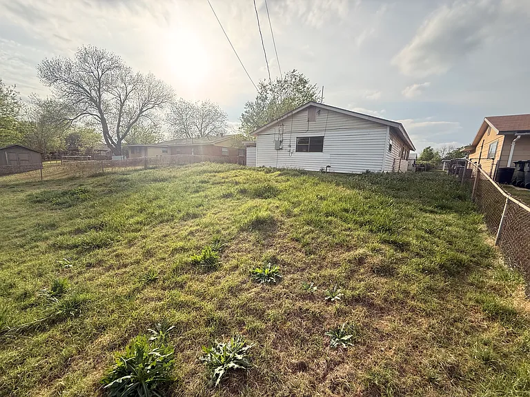 2705 Byrne Pl — Photo 9