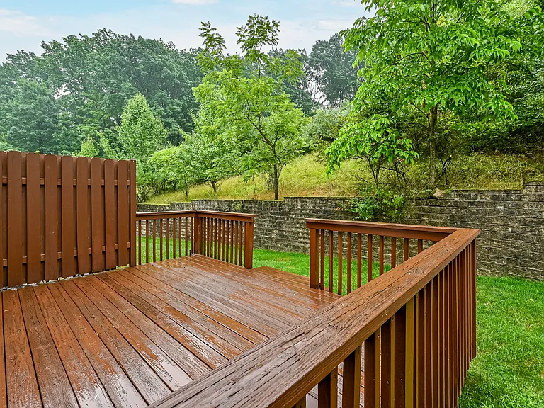 229 Hillvue Dr — Photo 20