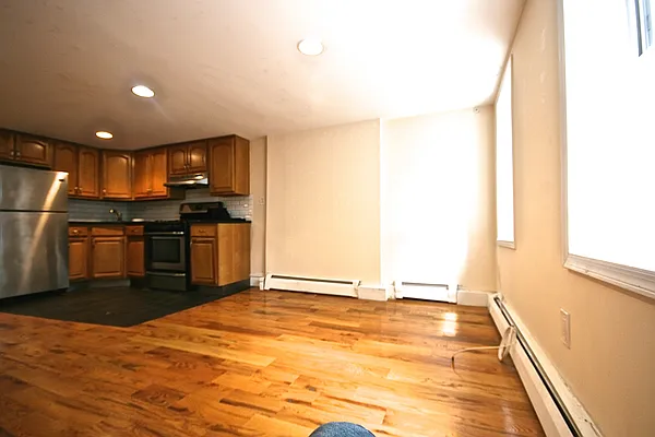 Rented by Rental Solutions Inc | media 2