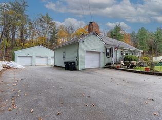 216 Fiske St, Southbridge, MA 01550