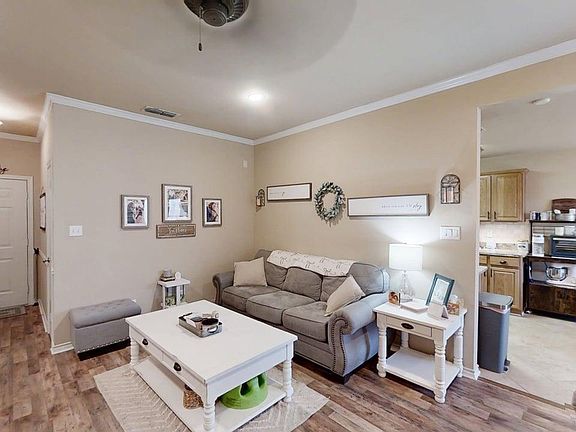 5th image of 5401 Hollytree Dr APT 2104