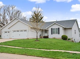 1912 Balsam Dr SW, Cedar Rapids, IA