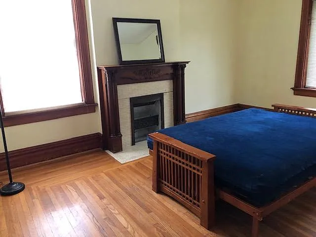 4404 Franklin Ave — Photo 8