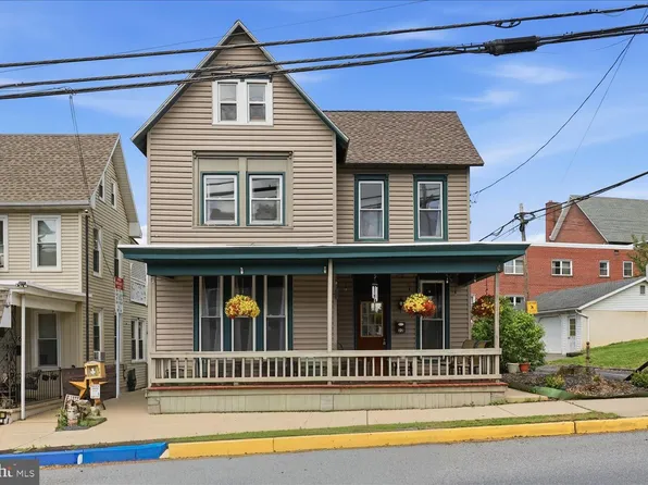 22 S 4th St, Denver, PA 17517