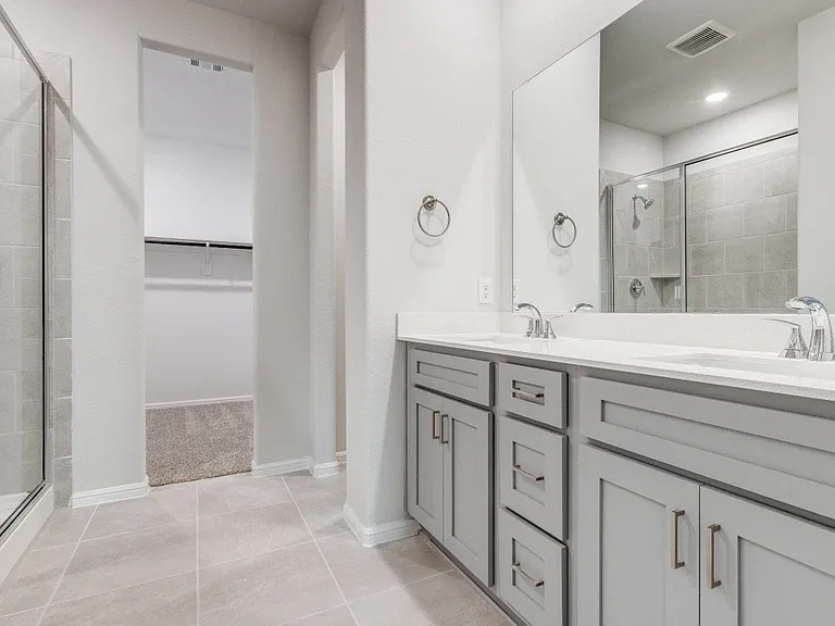 728 Amenduni Ln — Photo 9