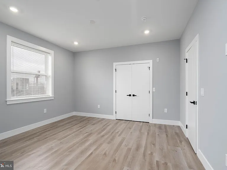 2323 E Cabot St #2 — Photo 11