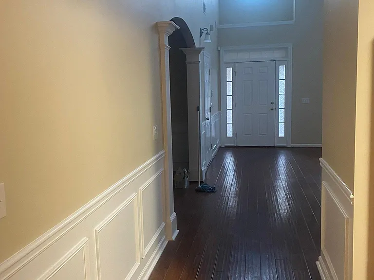 345 Southgate Dr — Photo 3