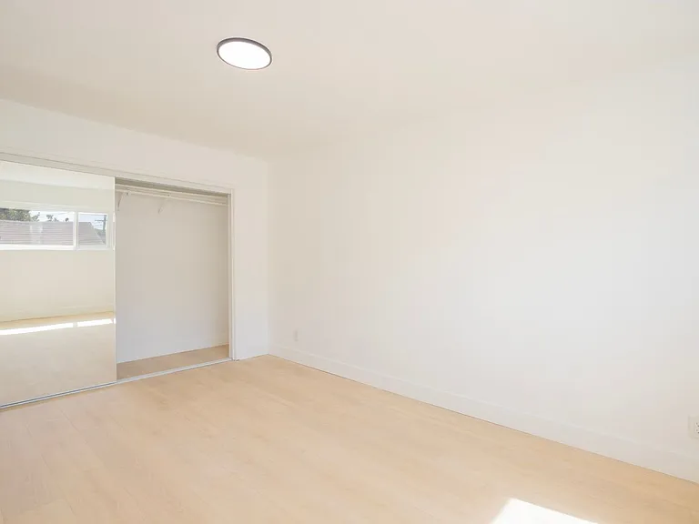 1236 N Ogden Dr — Photo 16