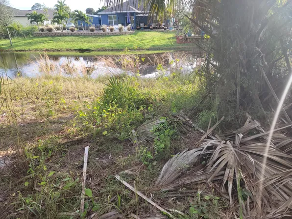 1320 SW Granville Avenue, Port St Lucie, FL 34953