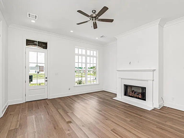 7671 Dearborne Dr — Photo 4