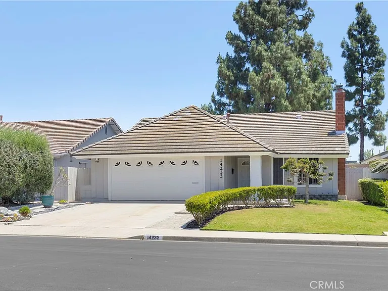 14232 Matisse Ave — Photo 2