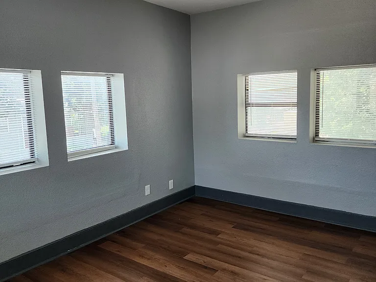 804 N Lancaster Ave #3 — Photo 13