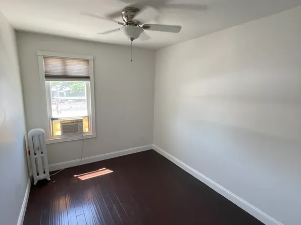 6438 Catalpa Avenue image 3 of 5