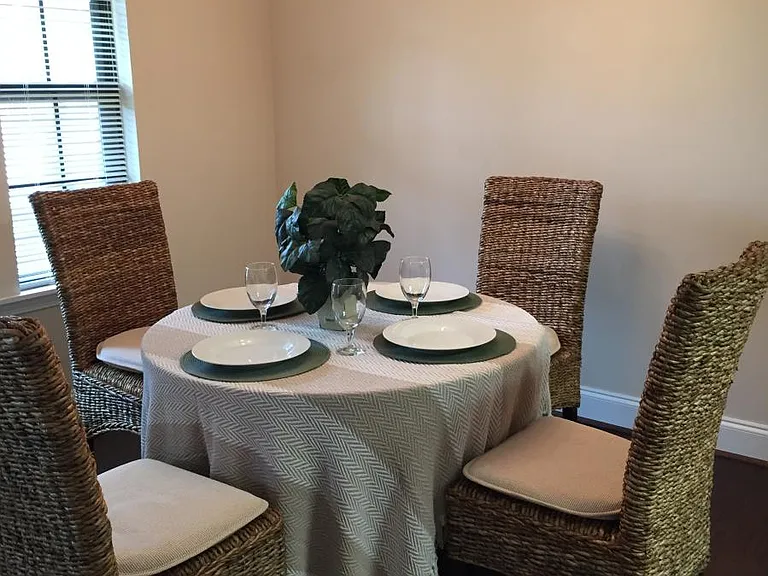 678 Shagbark Ct SE — Photo 5