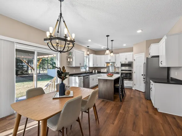 1962 William Ln, Lino Lakes, MN 55038